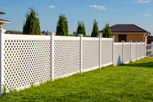 Vinyl Fence Repair in Conway