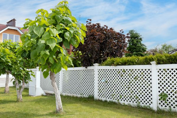 Vinyl Fence Service in Conway